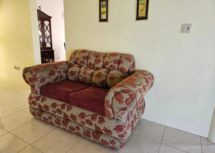 Guest house Quiet Escape At Unity Hall Montego Bay