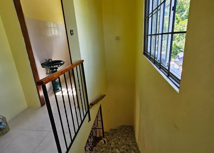 Quiet Escape At Unity Hall Guest house