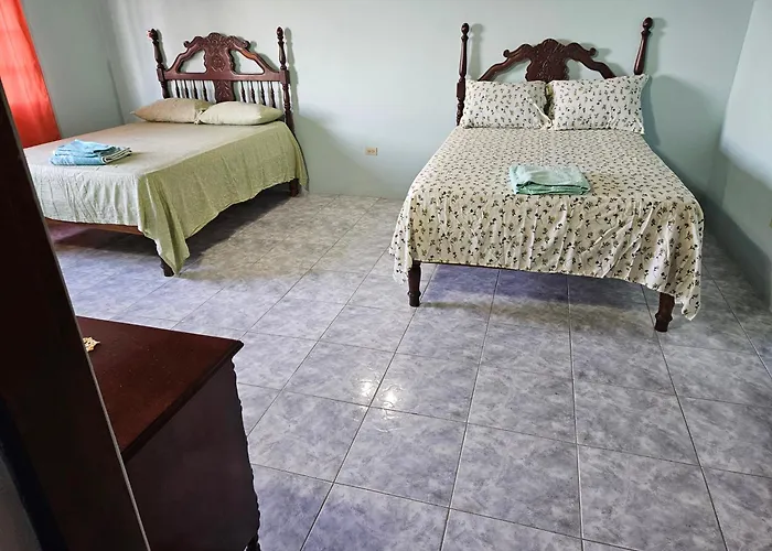 Guest house Quiet Escape At Unity Hall