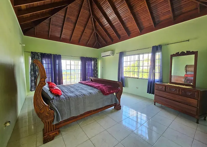 Guest house Quiet Escape At Unity Hall