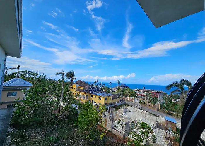 Guest house Quiet Escape At Unity Hall Montego Bay