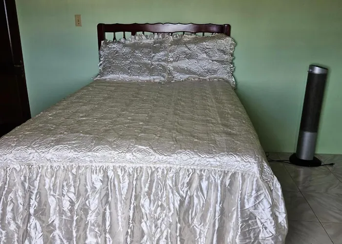Quiet Escape At Unity Hall Montego Bay