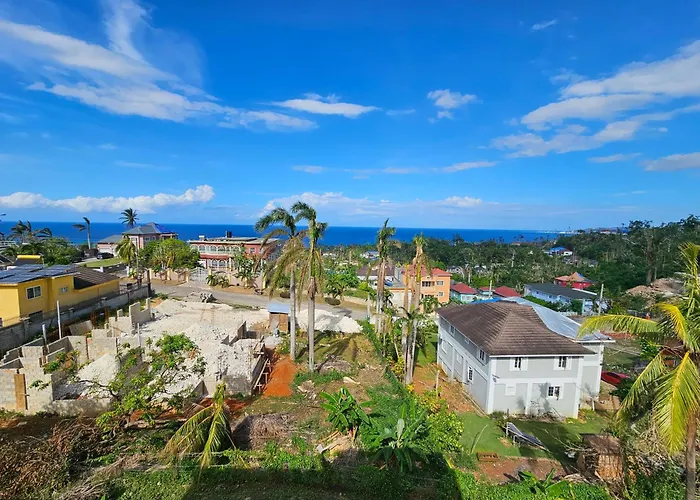 Quiet Escape At Unity Hall Guest house Montego Bay